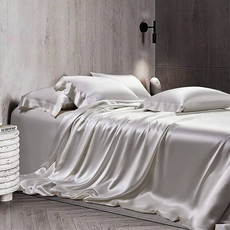 Laura& Lu. Anti-aging Mulberry Silk Duvet Cover Set